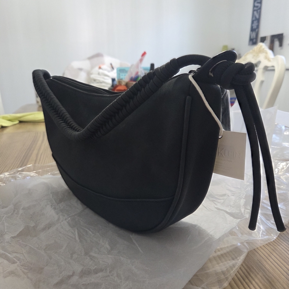Cee Klein Sleek Blk Crescent Shoulder Bag with Wrapped/Braided Adjustable Strap - Picture 2 of 7